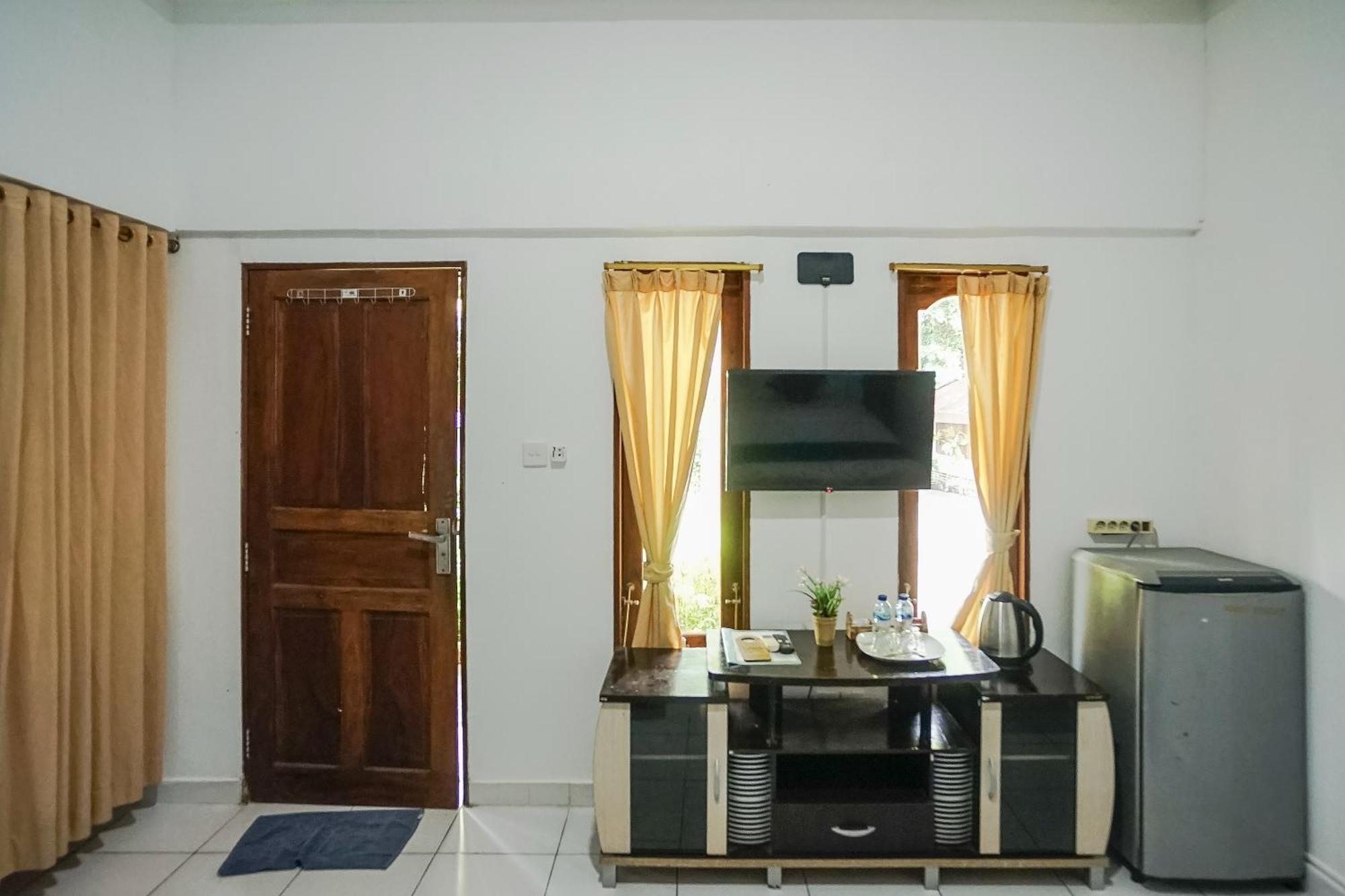 فندق Kampung 168 جيمباران المظهر الخارجي الصورة